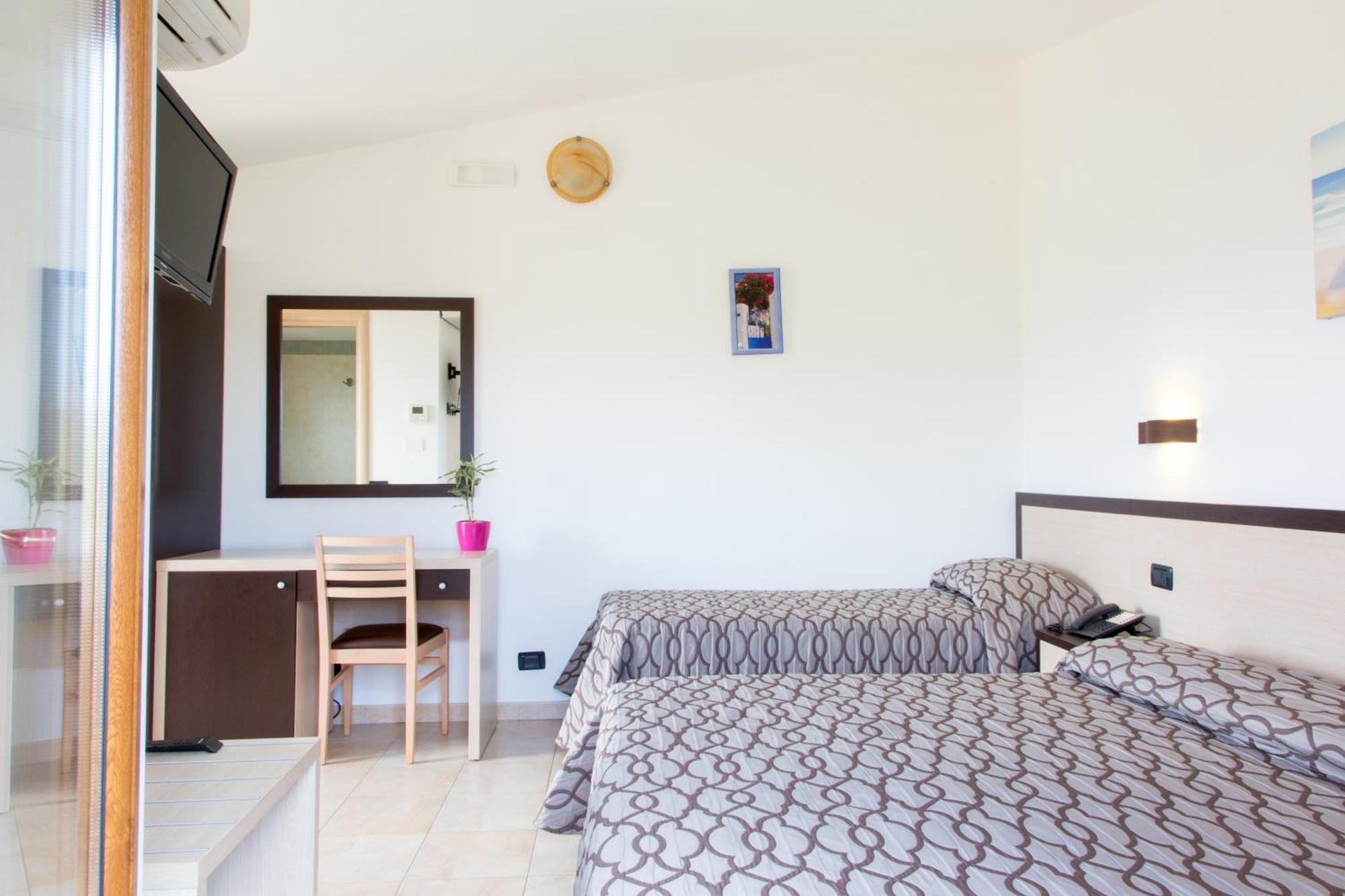 Albergo Il Giardino Foce Varano Extérieur photo