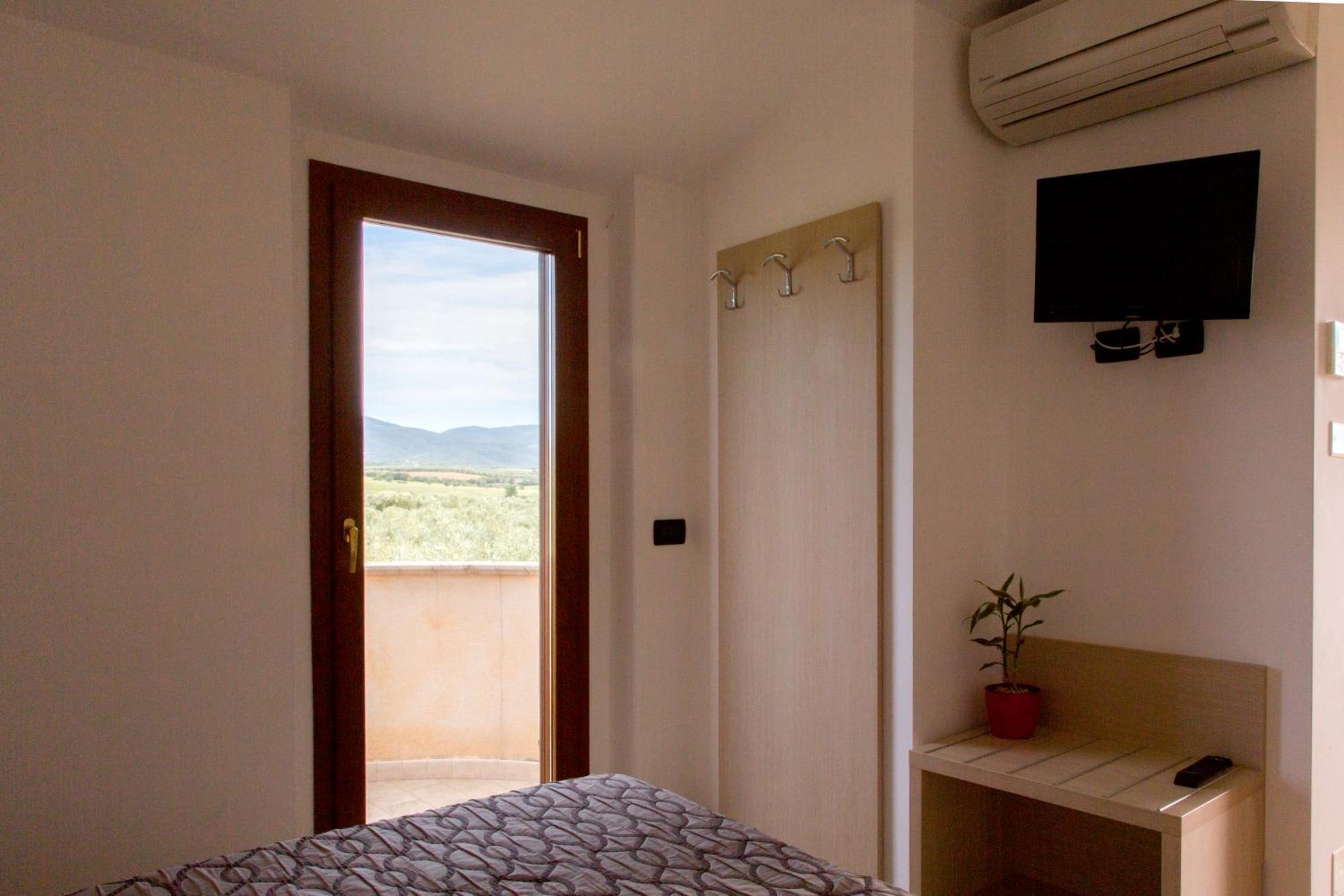 Albergo Il Giardino Foce Varano Extérieur photo